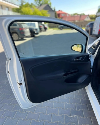 Opel Corsa cena 17000 przebieg: 298000, rok produkcji 2017 z Warszawa małe 106